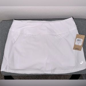 NWT ASICS White Perforated Tennis Skort Size Medium